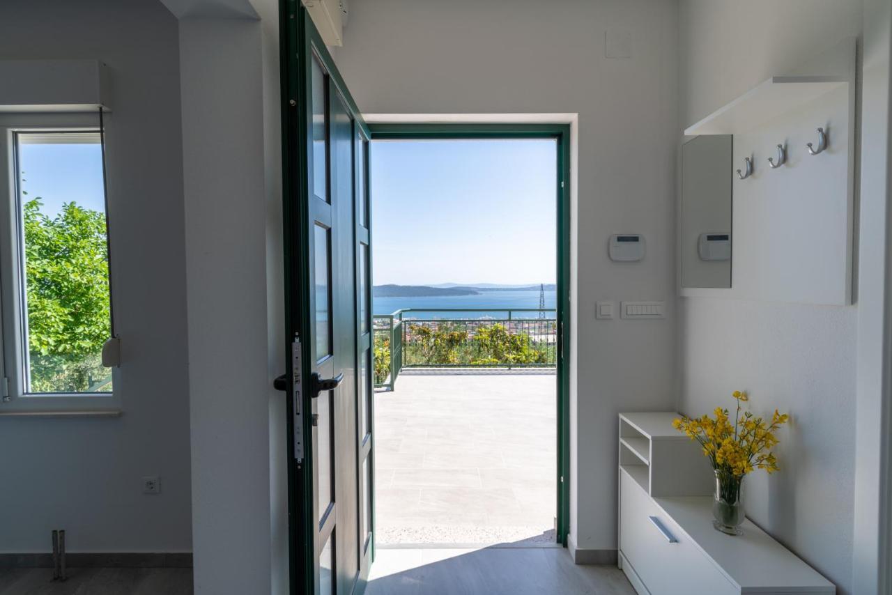 Private Villa Golden Hour With A View Of Split Area Kaštel Sućurac Exteriör bild