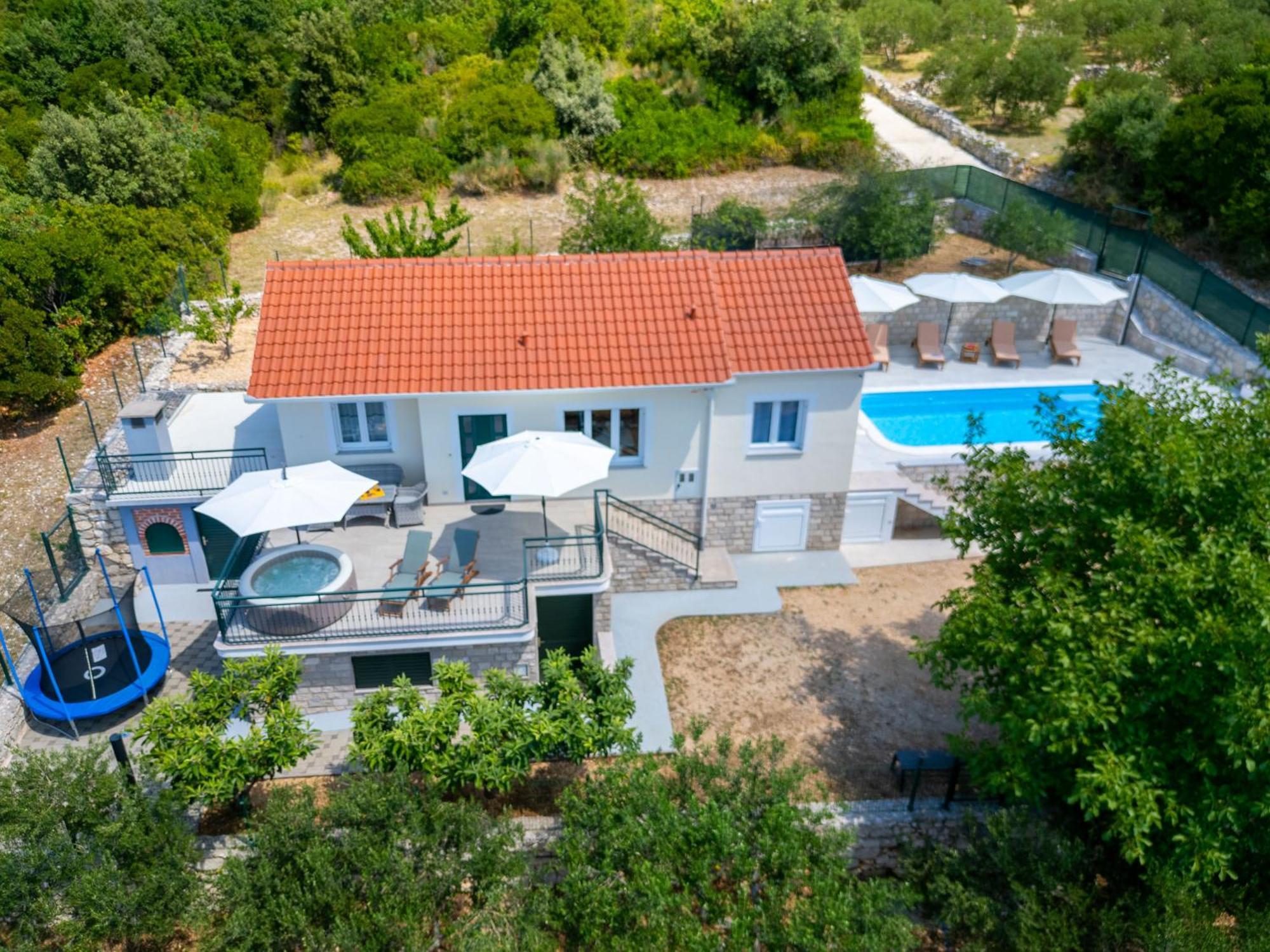 Private Villa Golden Hour With A View Of Split Area Kaštel Sućurac Exteriör bild