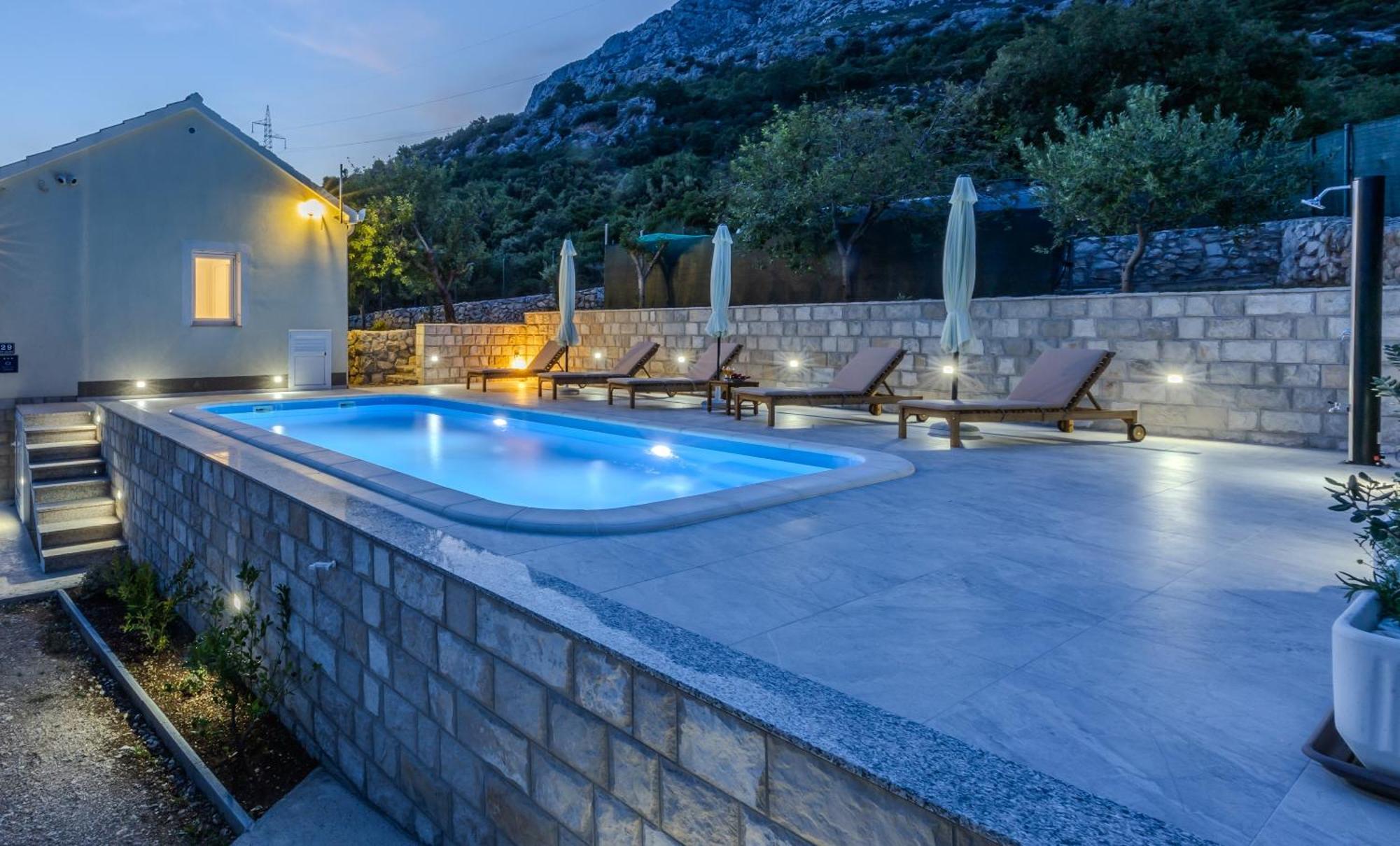 Private Villa Golden Hour With A View Of Split Area Kaštel Sućurac Exteriör bild